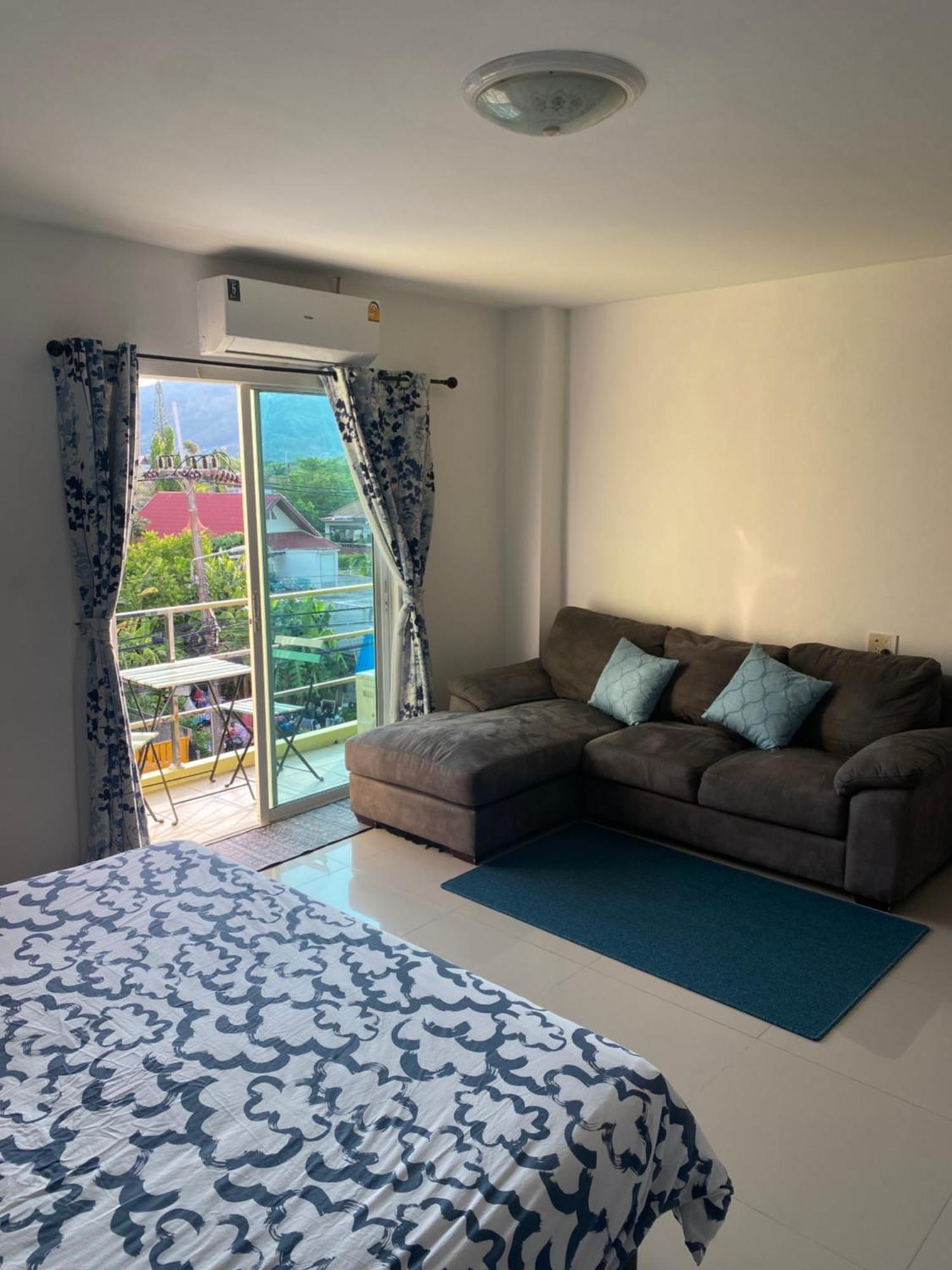 English Owned Homestay And Yoga Chalong Exterior foto