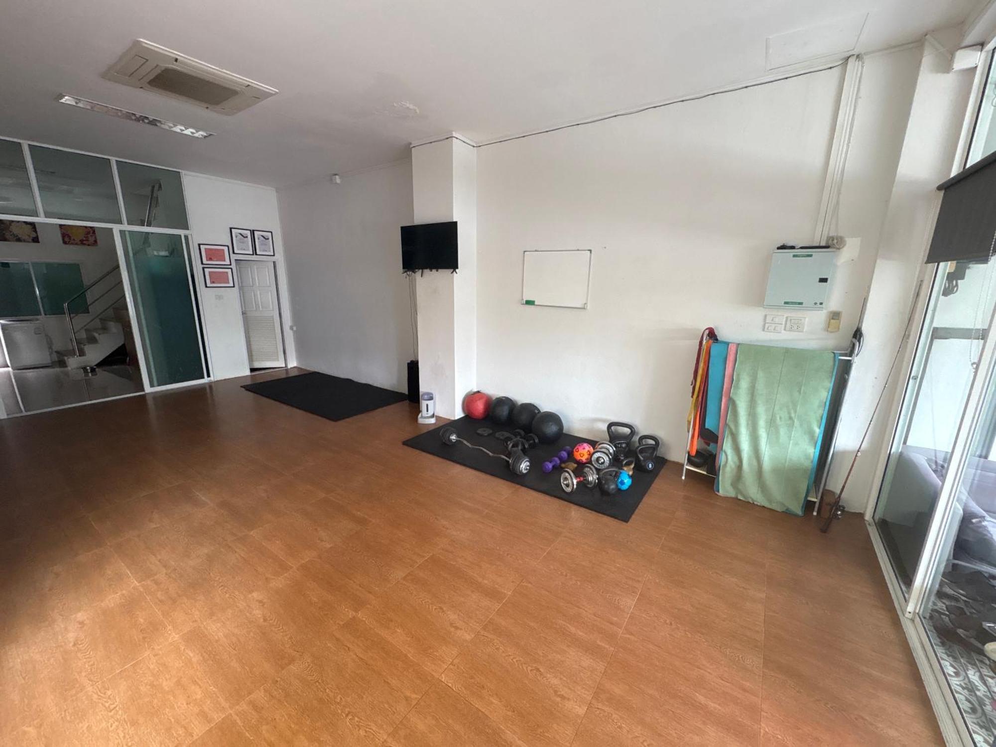 English Owned Homestay And Yoga Chalong Exterior foto